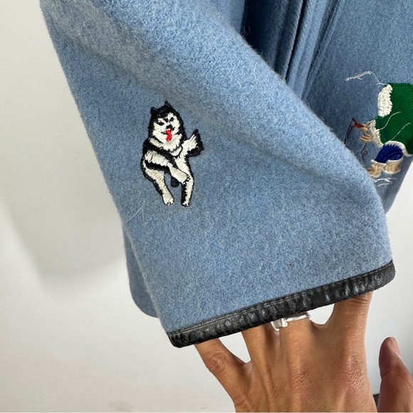 Vintage Points North Embroidered Inuit Scene Blue Wool Parka with Fur Trim Coat - Picture 6 of 15